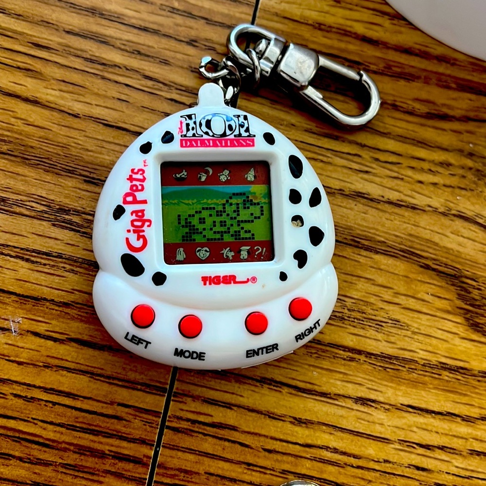 101 Dalmatians Giga Pets 1997 Tiger Electronics